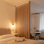 Classy & Cozy Apartment 2